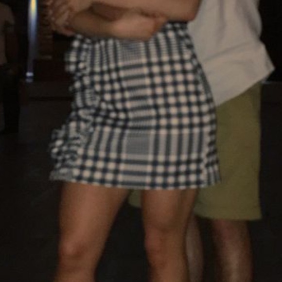 3/25$💓 Missguided Checkered Frill Bodycon Skirt - Picture 3 of 6